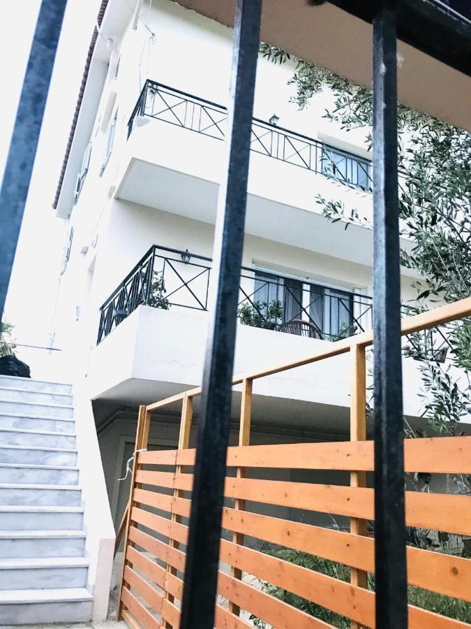 Beautiful Maisonette With A View To The Mountains And The Sea Agia Marina  Exteriör bild